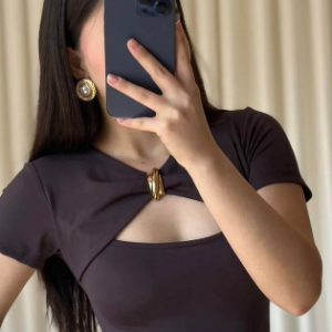 407046