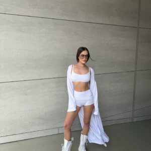462037