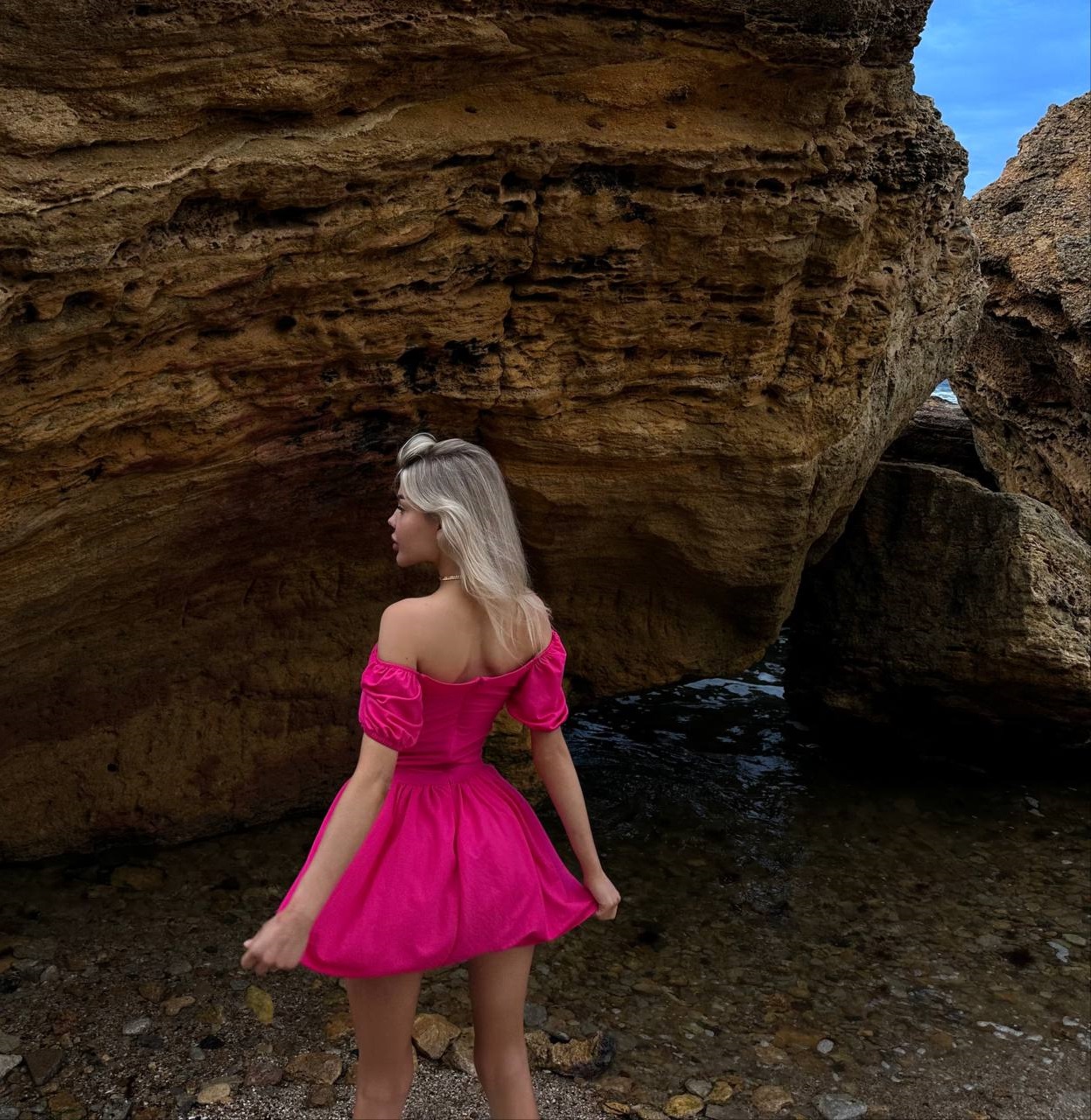 ab8999c1-2b93-11ef-ad92-166b0be12ee5_1